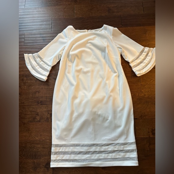 🆕 Calvin Klein White Dress with Sheer Accents - Picture 2 of 3